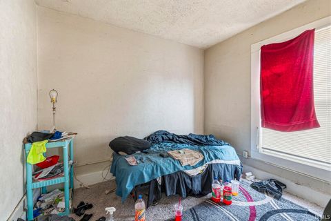 Tiny photo for 2212 S Michigan Street, South Bend, IN 46613 (MLS # 202607461)