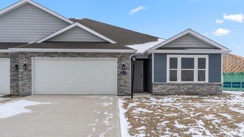 1072 Butler Lake Court, Fort Wayne, IN 46818 - MLS#: 202505032