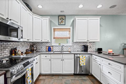 Tiny photo for 663 N Admirals Pointe Drive, Lafayette, IN 47909 (MLS # 202623961)
