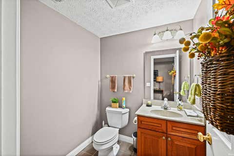 Tiny photo for 663 N Admirals Pointe Drive, Lafayette, IN 47909 (MLS # 202623961)