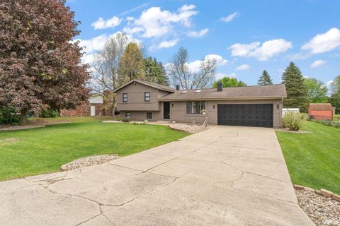 Tiny photo for 55944 Buckeye Road, Mishawaka, IN 46545 (MLS # 202618715)