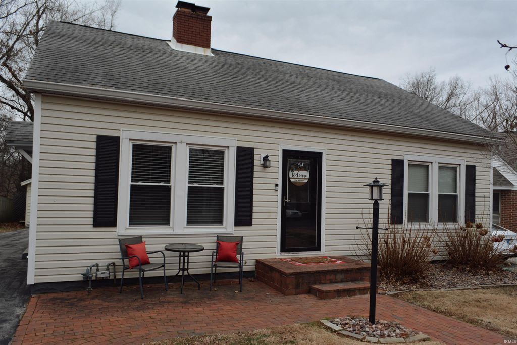 Photo of 6016 Feltman Drive, Evansville, IN 47711 (MLS # 202601802)