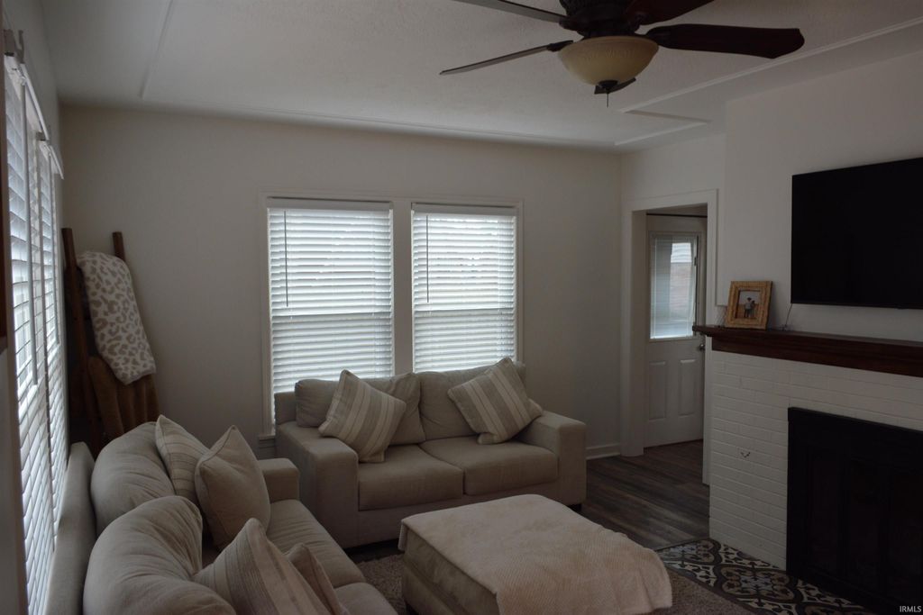 Photo of 6016 Feltman Drive, Evansville, IN 47711 (MLS # 202601802)