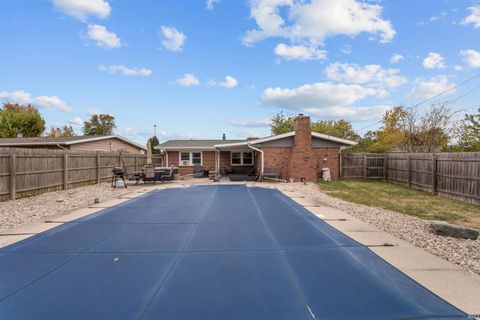 Tiny photo for 1316 Meadowbrook Drive, Kokomo, IN 46902 (MLS # 202543108)