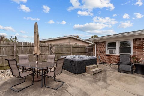Tiny photo for 1316 Meadowbrook Drive, Kokomo, IN 46902 (MLS # 202543108)