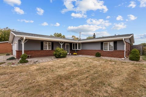 Photo of 1316 Meadowbrook Drive, Kokomo, IN 46902 (MLS # 202543108) Photo of 1316 Meadowbrook Drive, Kokomo, IN 46902 (MLS # 202543108)