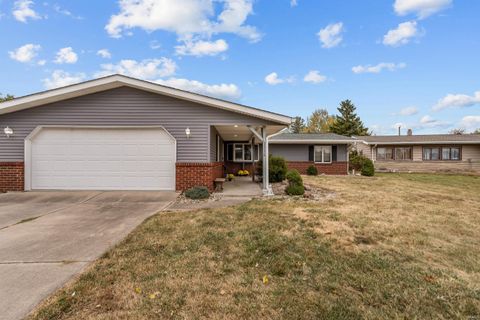 Tiny photo for 1316 Meadowbrook Drive, Kokomo, IN 46902 (MLS # 202543108)
