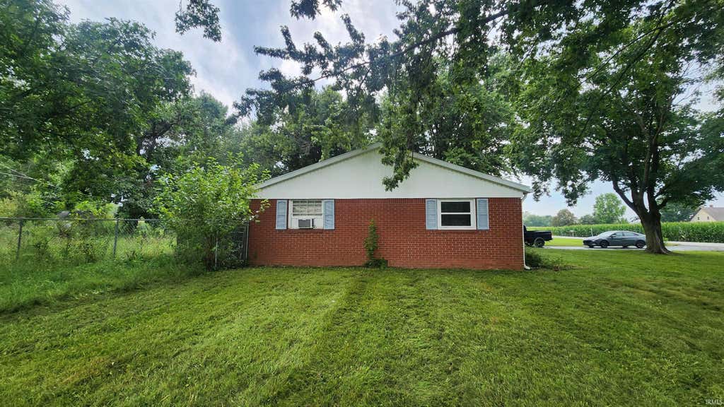 Photo of 3323 W 200, Russiaville, IN 46979 (MLS # 202632842)