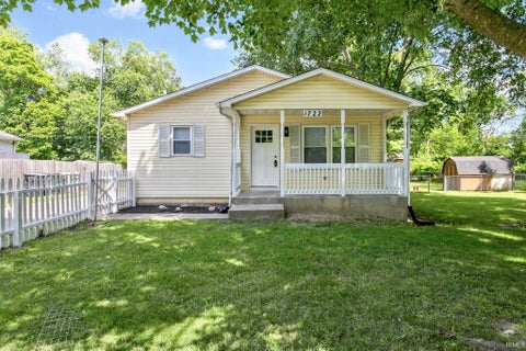 Photo of 1722 Fremont Street, South Bend, IN 46628 (MLS # 202629928)