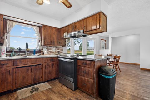 Tiny photo for 10927 S 350 E Road, Amboy, IN 46911 (MLS # 202620847)