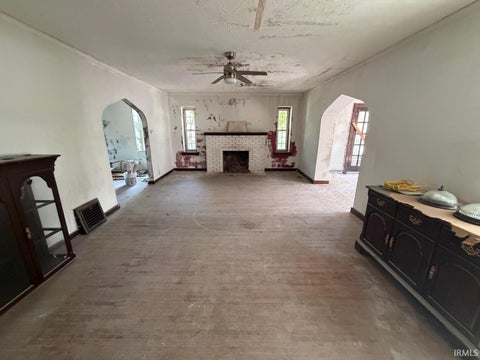 Tiny photo for 501 16th Street, Bedford, IN 47421 (MLS # 202638786)