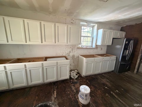 Tiny photo for 501 16th Street, Bedford, IN 47421 (MLS # 202638786)