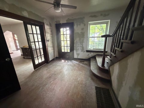 Tiny photo for 501 16th Street, Bedford, IN 47421 (MLS # 202638786)