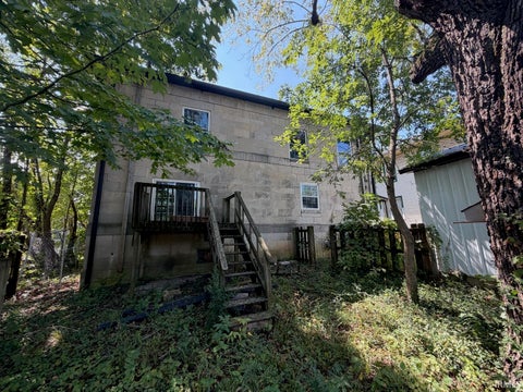 Tiny photo for 501 16th Street, Bedford, IN 47421 (MLS # 202638786)