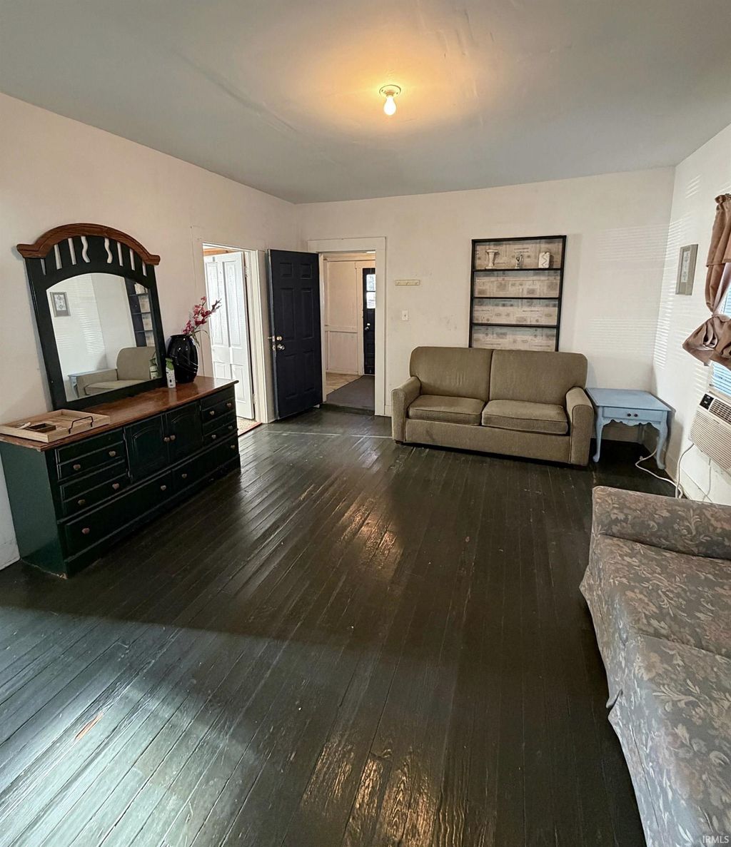 Photo of 1023 Durbin Street, Bicknell, IN 47512 (MLS # 202602088)