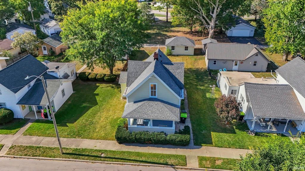 Photo of 614 Mayne Street, Huntington, IN 46750 (MLS # 202606929)