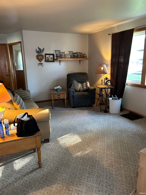 Tiny photo for 1233 Wabash Avenue, Rochester, IN 46975 (MLS # 202640399)