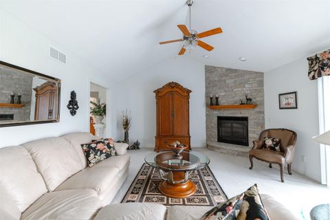 Tiny photo for 5490 N Sawgrass Lane, Leesburg, IN 46538 (MLS # 202612552)