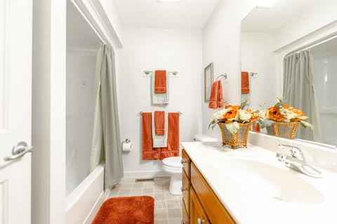 Tiny photo for 5490 N Sawgrass Lane, Leesburg, IN 46538 (MLS # 202612552)