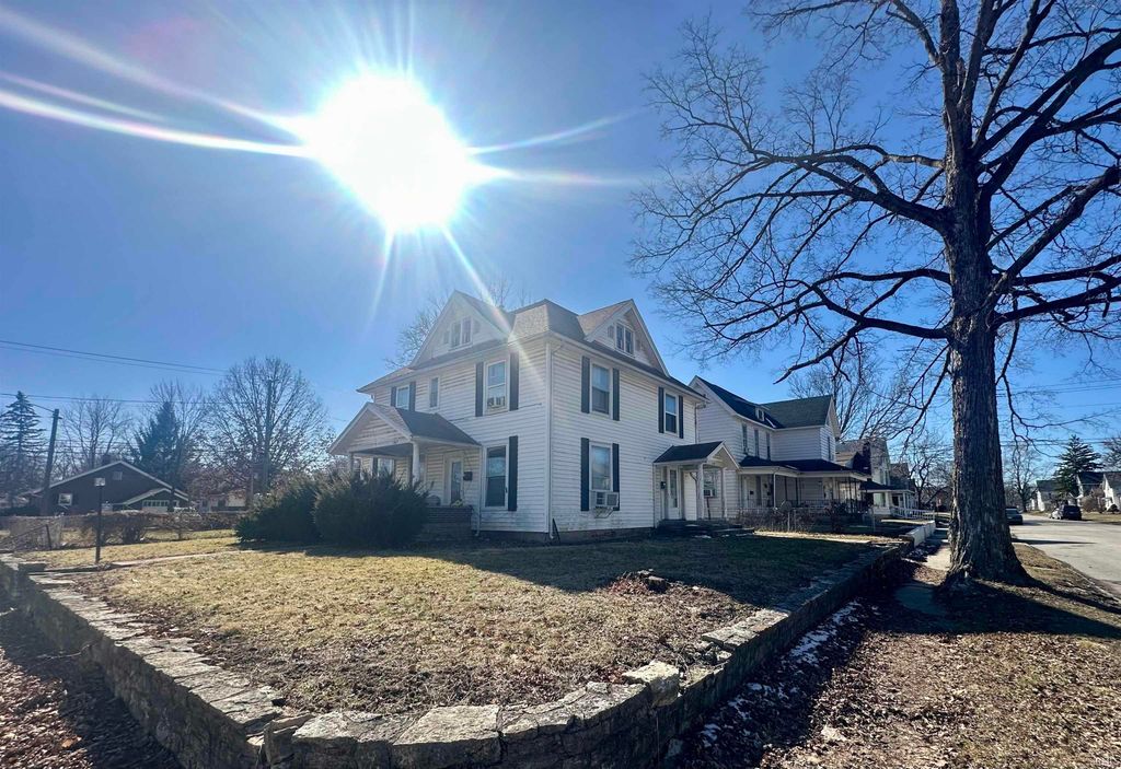 Photo of 1103 W 5th Street #1103, Marion, IN 46953 (MLS # 202606003)