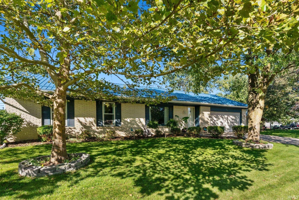 Photo of 865 E Water Street, Berne, IN 46711 (MLS # 202640180)