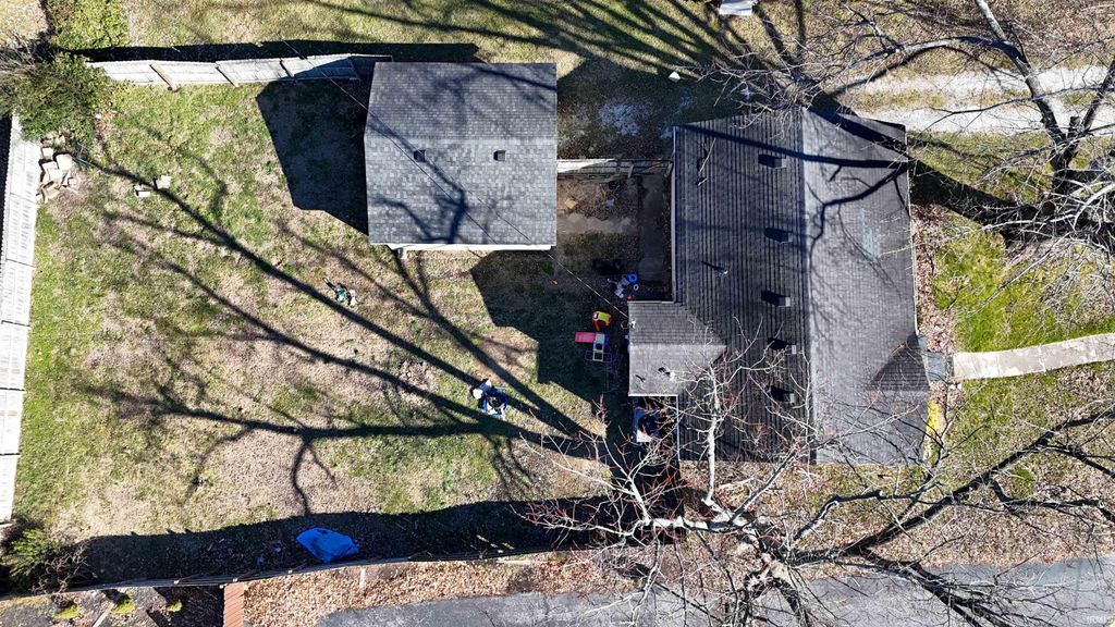 Photo of 1620 E Blackford Avenue, Evansville, IN 47714 (MLS # 202601618)