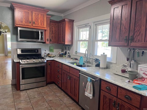 Tiny photo for 1600 S Washington Street, Kokomo, IN 46902 (MLS # 202635711)