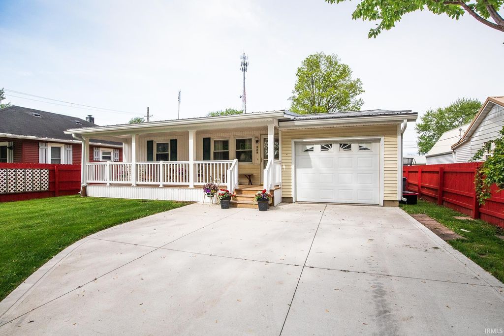 Photo of 909 Dierkes Street, Decatur, IN 46733 (MLS # 202616530)