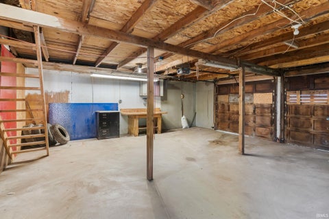 Tiny photo for 44 Vernon Lane, Lafayette, IN 47905 (MLS # 202641250)