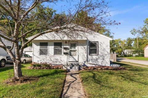 Tiny photo for 44 Vernon Lane, Lafayette, IN 47905 (MLS # 202641250)