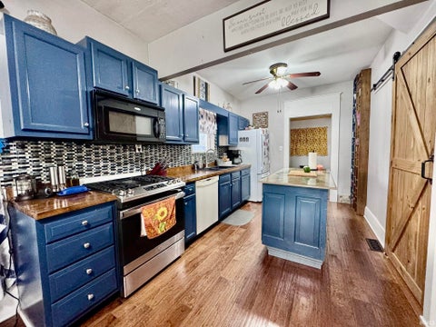 Tiny photo for 200 N Elm Street, Bunker Hill, IN 46914 (MLS # 202644863)
