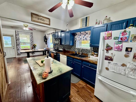 Tiny photo for 200 N Elm Street, Bunker Hill, IN 46914 (MLS # 202644863)