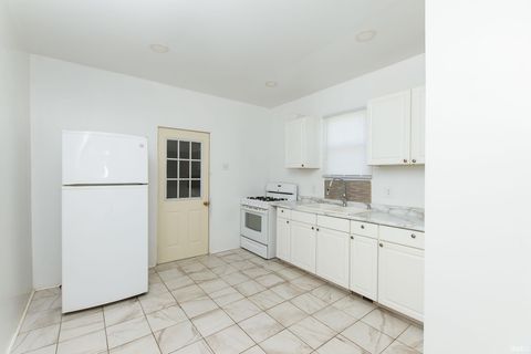 Tiny photo for 118 N Union Street, Peru, IN 46970 (MLS # 202504513)