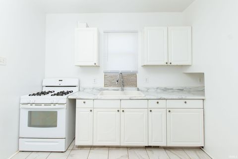 Tiny photo for 118 N Union Street, Peru, IN 46970 (MLS # 202504513)