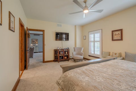 Tiny photo for 1500 Washington Avenue, Boonville, IN 47601 (MLS # 202633833)