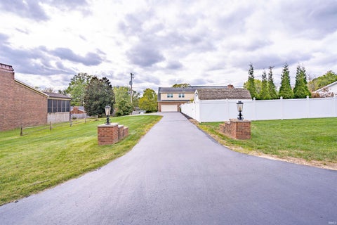 Tiny photo for 1500 Washington Avenue, Boonville, IN 47601 (MLS # 202633833)