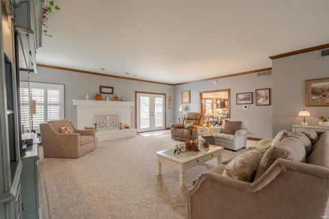 Tiny photo for 1500 Washington Avenue, Boonville, IN 47601 (MLS # 202633833)
