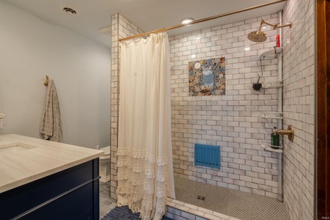 Tiny photo for 1500 Washington Avenue, Boonville, IN 47601 (MLS # 202633833)