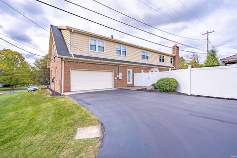 Tiny photo for 1500 Washington Avenue, Boonville, IN 47601 (MLS # 202633833)