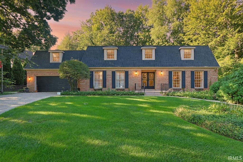 Photo of 17022 Woodshire Court, Granger, IN 46530 (MLS # 202634932)