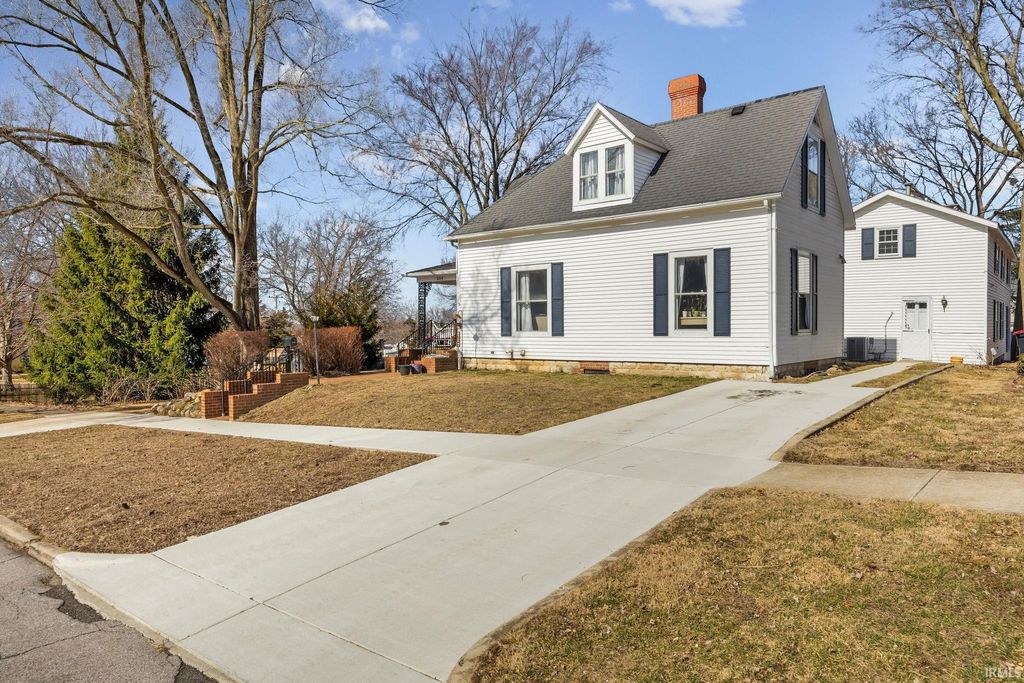Photo of 504 E Pike Street, Attica, IN 47918 (MLS # 202606430)