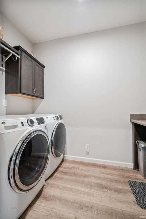 Tiny photo for 2062 Maple Leaf Drive, Kokomo, IN 46902 (MLS # 202623761)