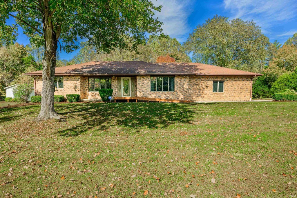 Photo of 25 Country Estates Drive, Mitchell, IN 47446 (MLS # 202642610)