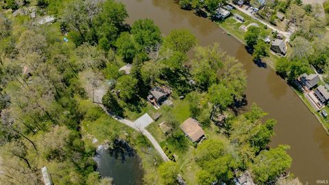 Tiny photo for 7653 E Dale Court, Monticello, IN 47960 (MLS # 202615878)