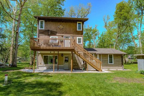 Tiny photo for 7653 E Dale Court, Monticello, IN 47960 (MLS # 202615878)