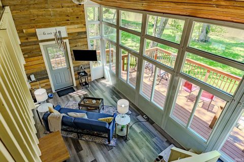 Tiny photo for 7653 E Dale Court, Monticello, IN 47960 (MLS # 202615878)
