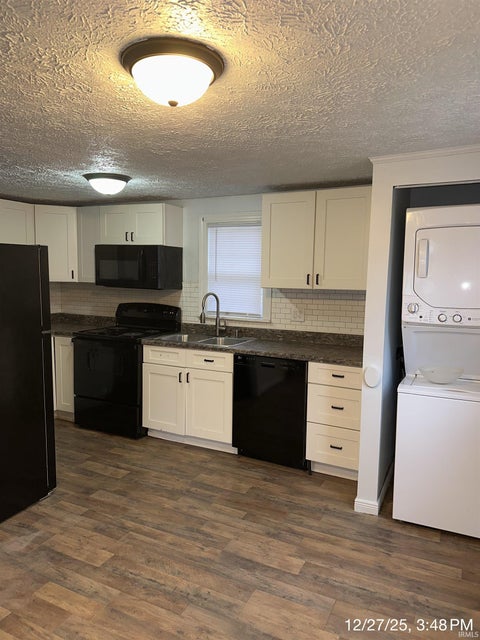Tiny photo for 1009 E Spraker Street, Kokomo, IN 46901 (MLS # 202631301)