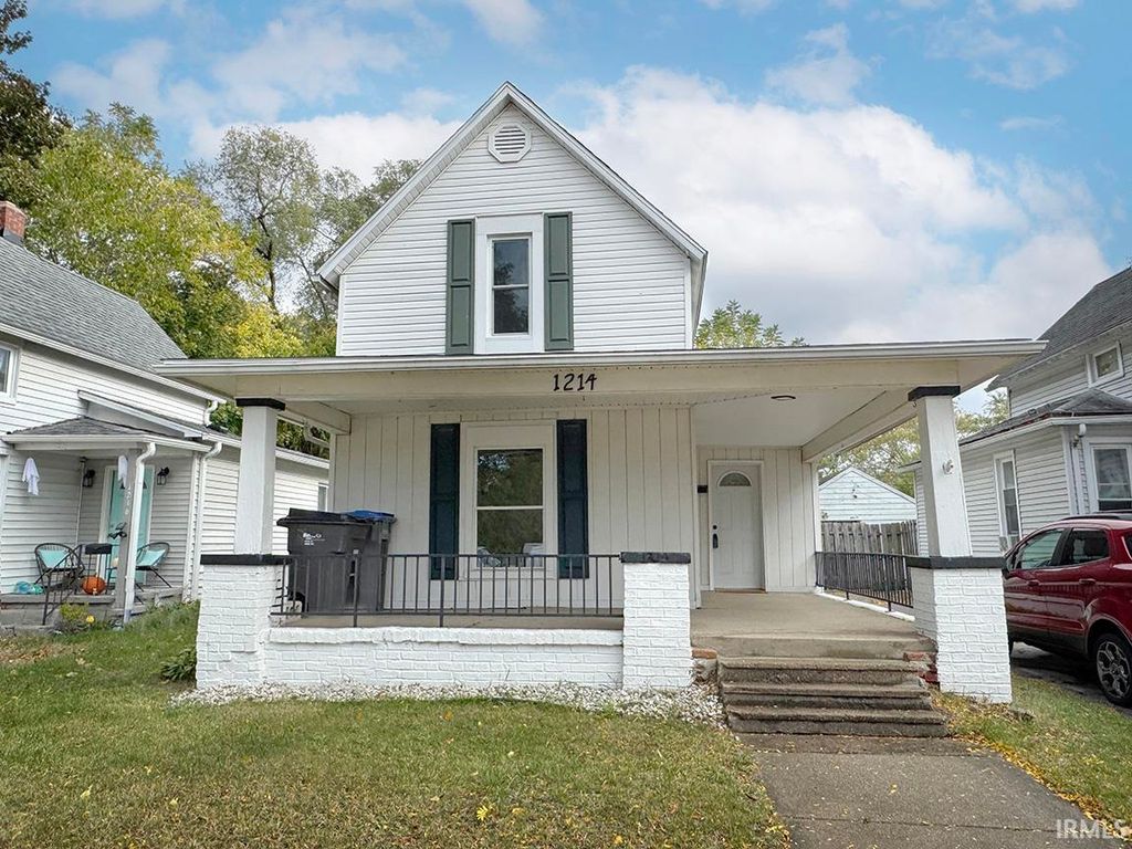 Photo of 1214 Locust Street, Elkhart, IN 46514 (MLS # 202542805)