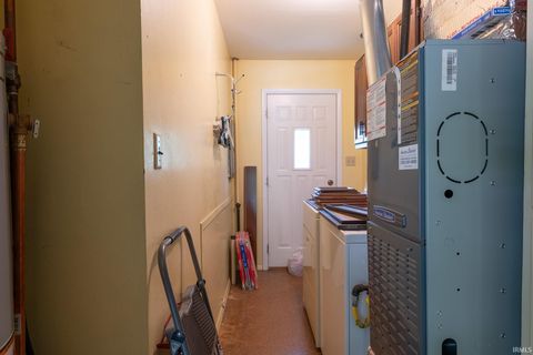 Tiny photo for 215 W Swayzee Street, Marion, IN 46952 (MLS # 202618536)