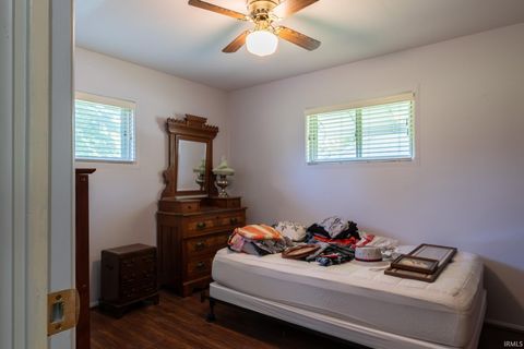 Tiny photo for 215 W Swayzee Street, Marion, IN 46952 (MLS # 202618536)
